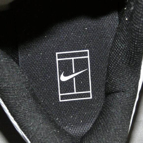 Nike Zoom athletic shoes - Picture 7 of 8